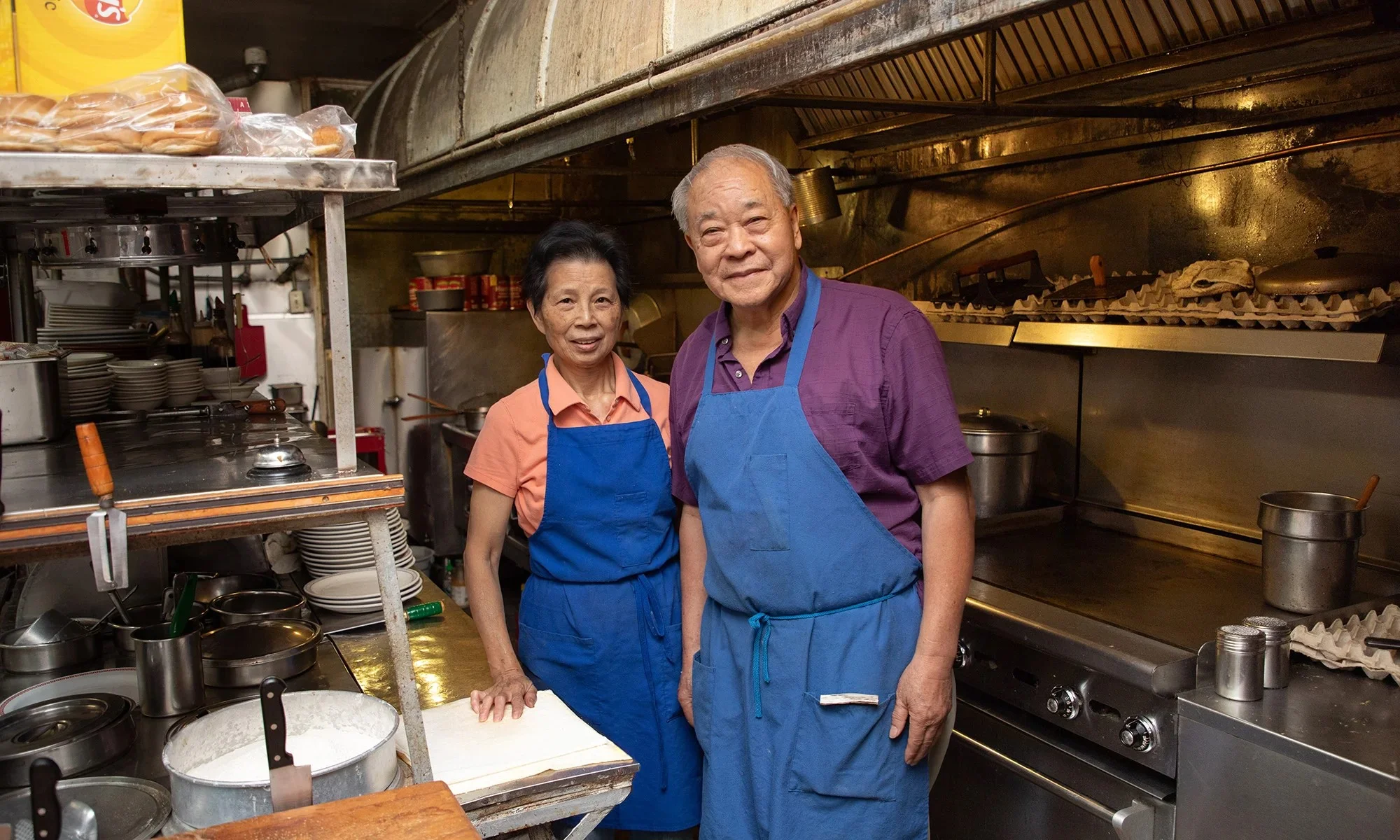 Cover Image for Oakland restaurant impacted by break in robbery Aftermath